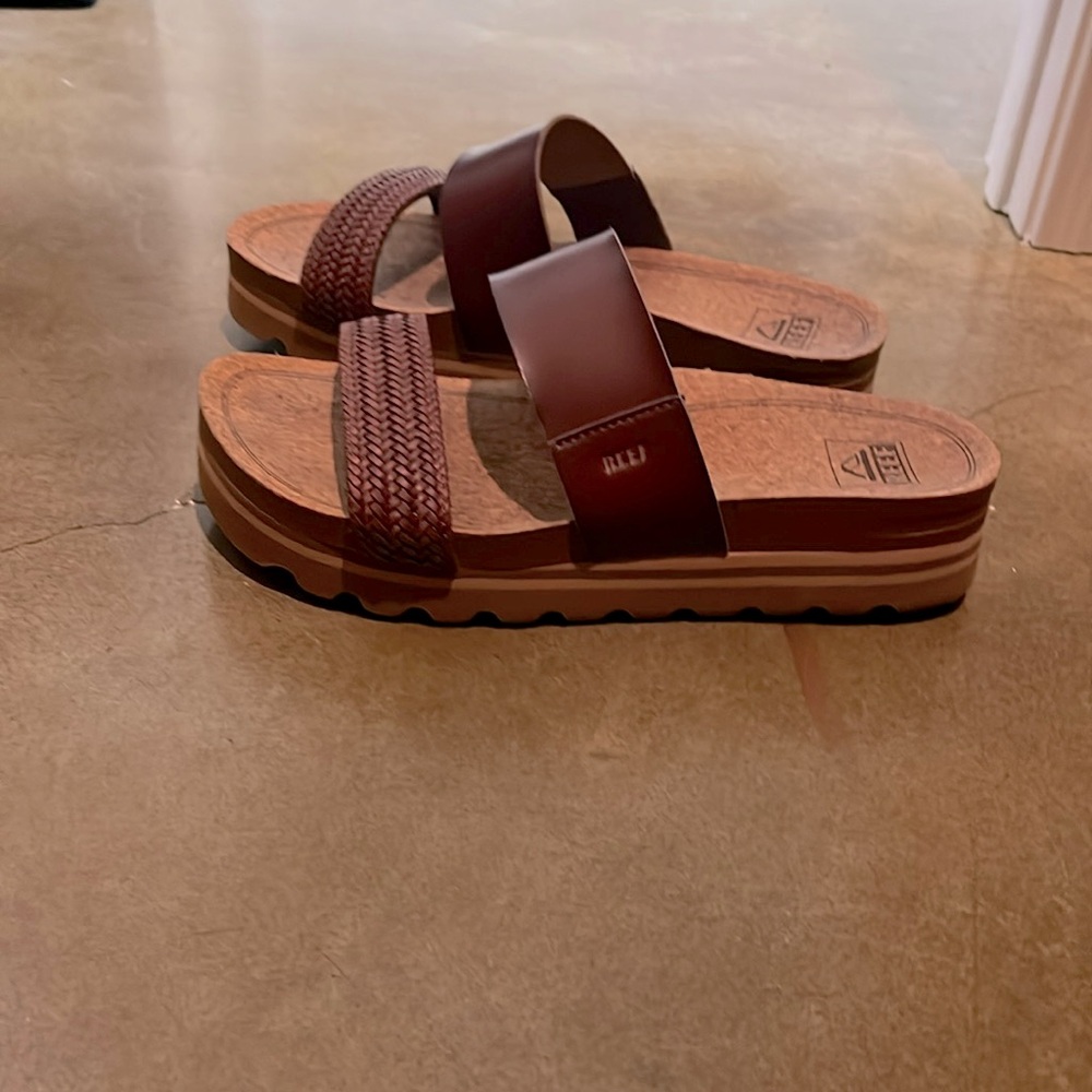 Brown reef slip on shoes size 8 1/2